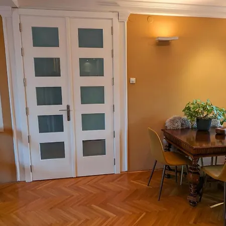 Center, Private Garage, Danube & Fortress, 3 Bdrm 2 Bath Novi Sad